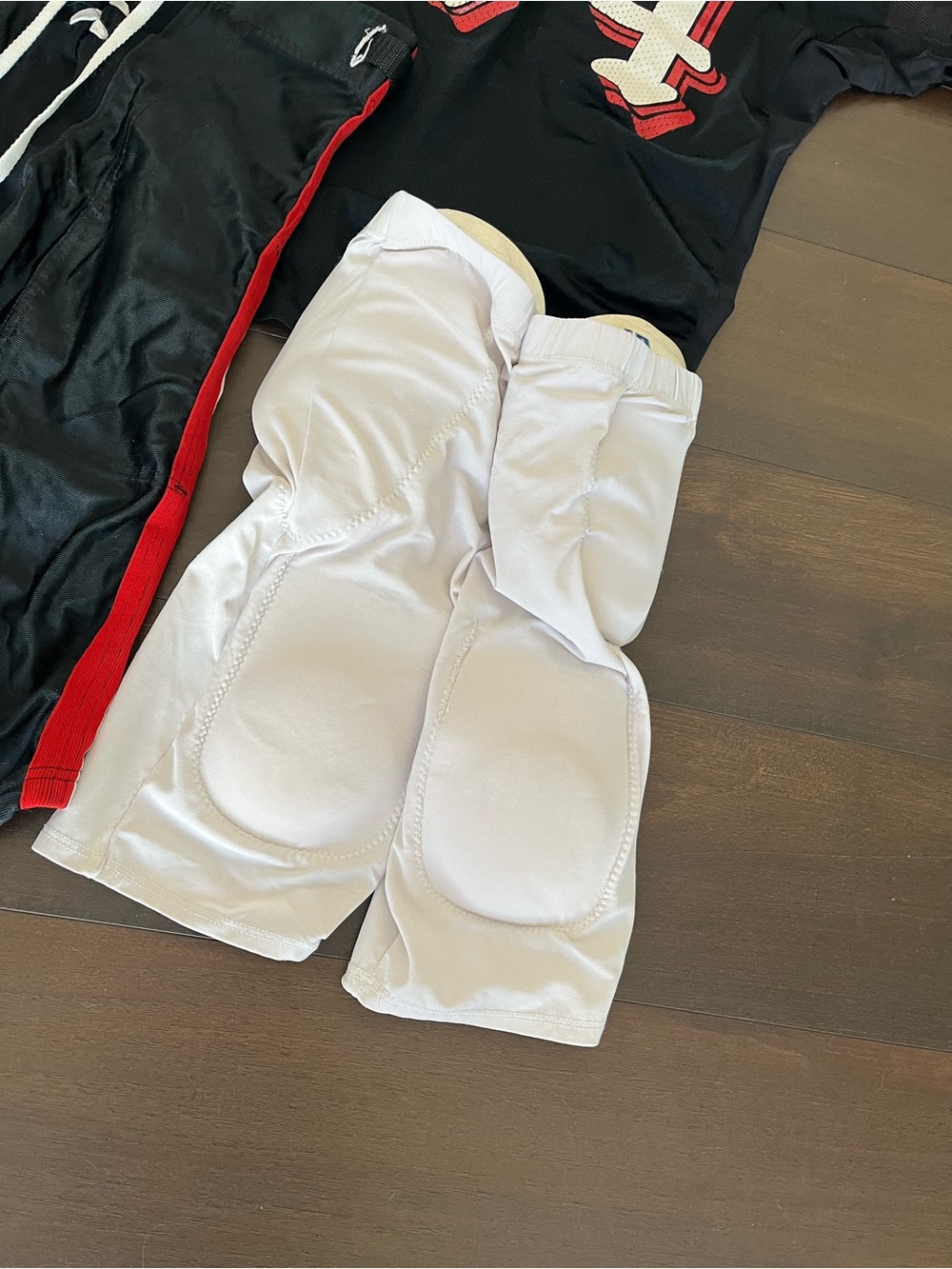 UNIQUE Mens Football Uniform HALLOWEEN COSTUME (Full Uniform with all padding) - Picture 6 of 11